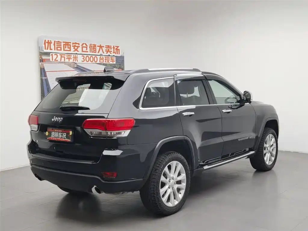 Jeep Grand Cherokee 2017 — фото 2