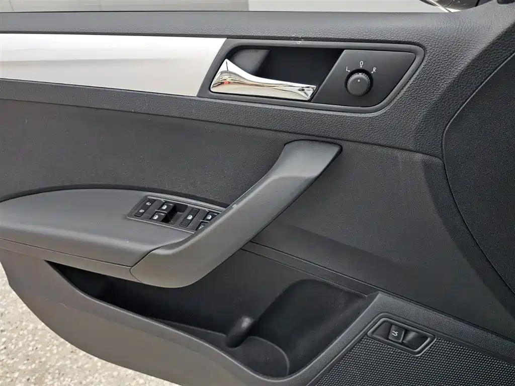 Skoda Rapid 2022 — фото 10
