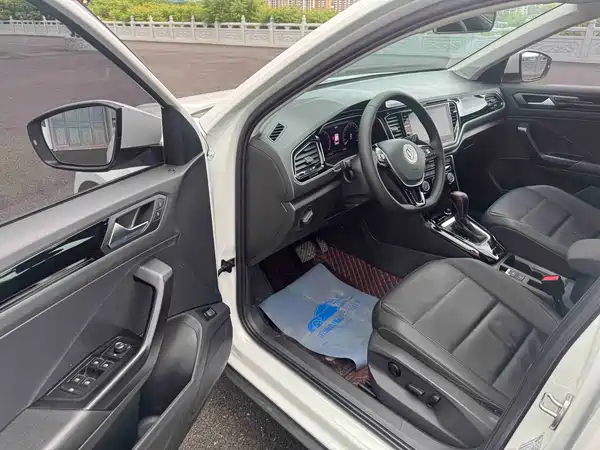 Volkswagen T-Roc 2022