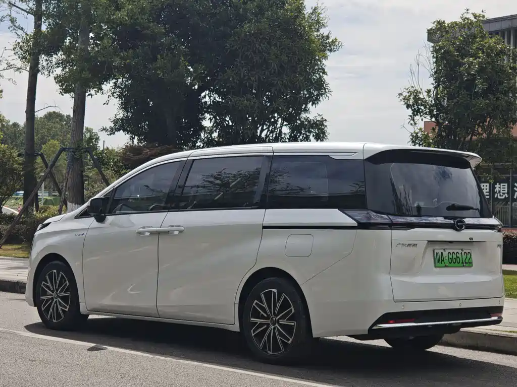 GAC Motor E8 PHEV 2025 — фото 5