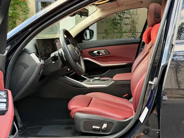 BMW 3 Series 2023