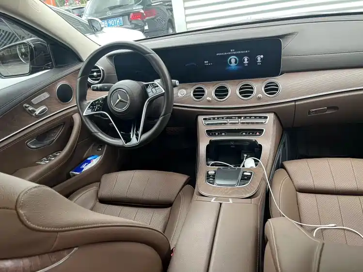 Mercedes-Benz E-Class 2021