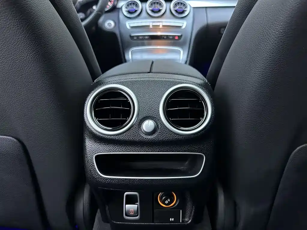Mercedes-Benz C-Class 2022 — фото 18