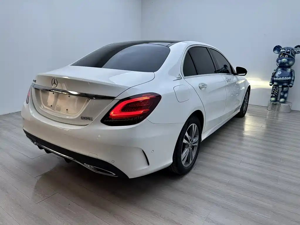 Mercedes-Benz C-Class 2022