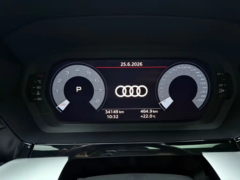 Audi A3 2023 — фото 19