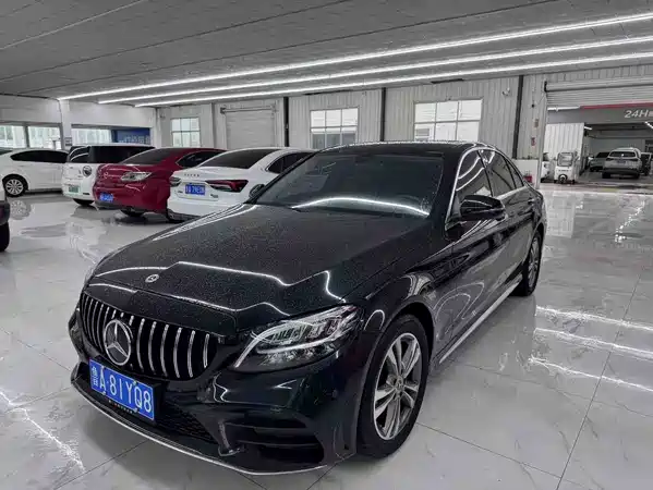 Mercedes-Benz C-Class 2022