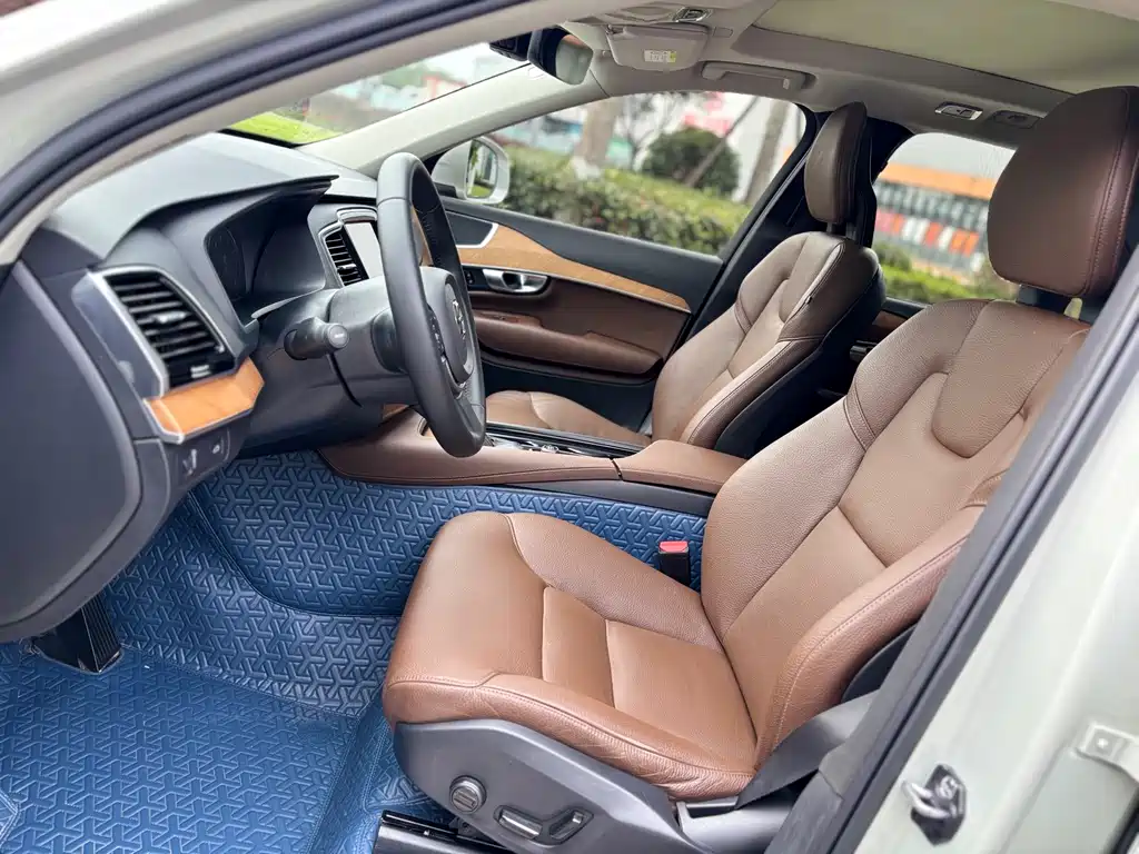 Volvo XC90 2020
