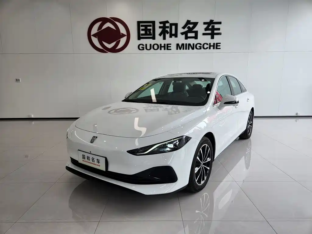 Roewe D7 — фото 1