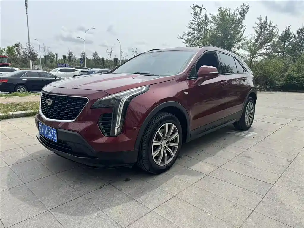 Cadillac XT4 2019 — фото 2