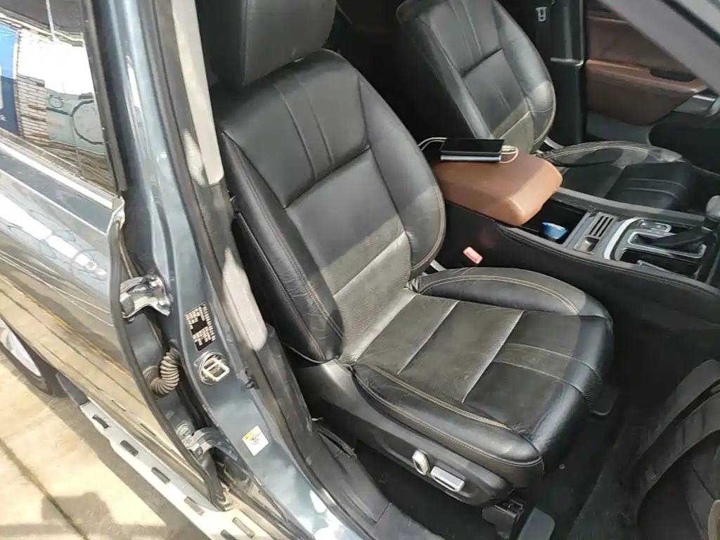 GAC Motor Trumpchi GS8 2018 — фото 25