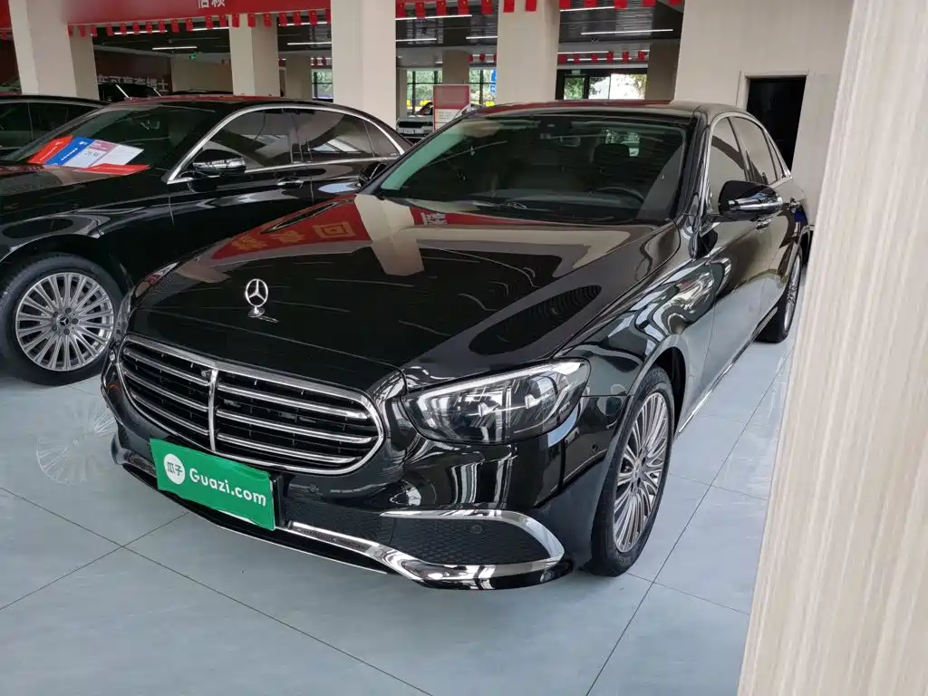 Mercedes-Benz E-Class 2023 — фото 2