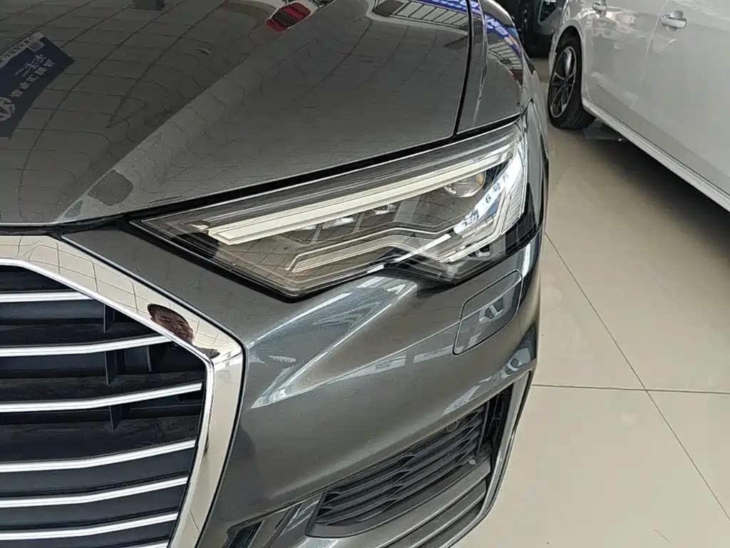 Audi A6L 2022 — фото 24
