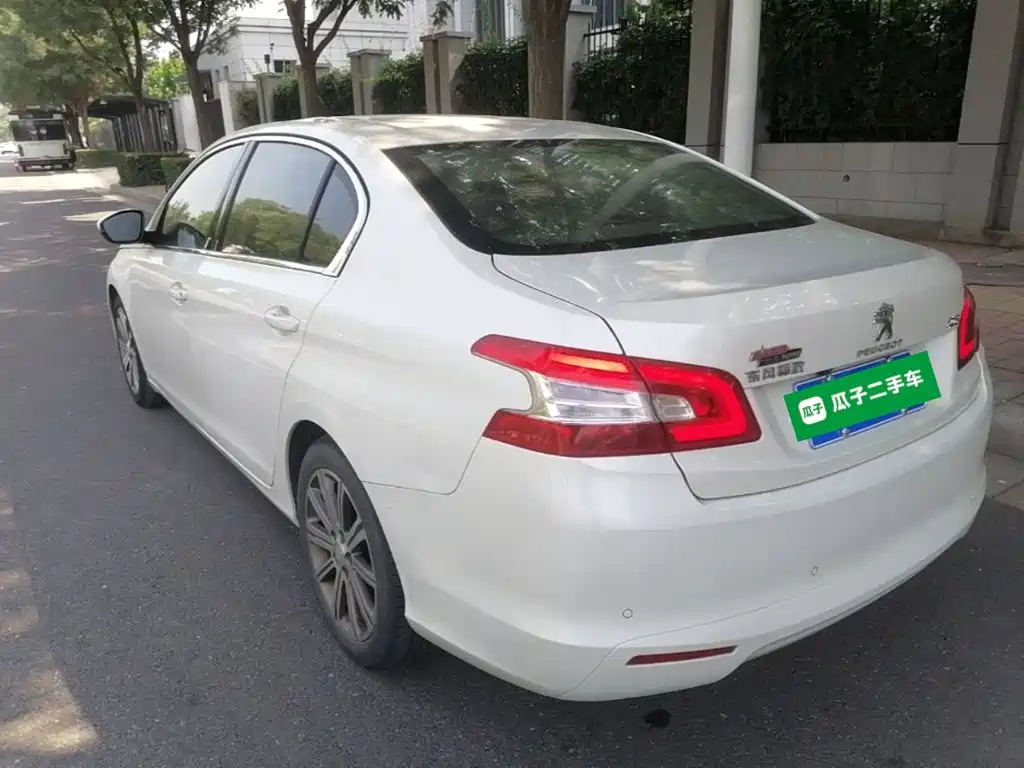 Peugeot 408 2015