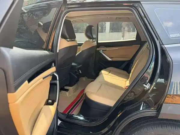 Geely Boyue L 2023