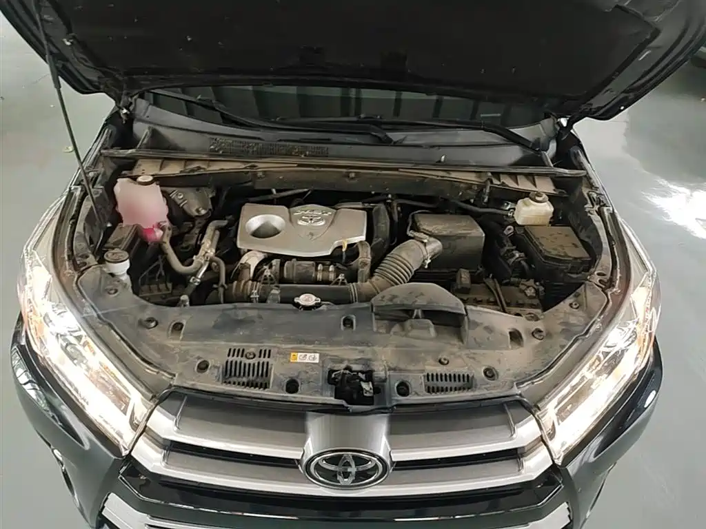 Toyota Highlander 2022 — фото 20