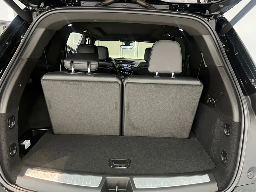 Cadillac XT6 2020 — фото 14