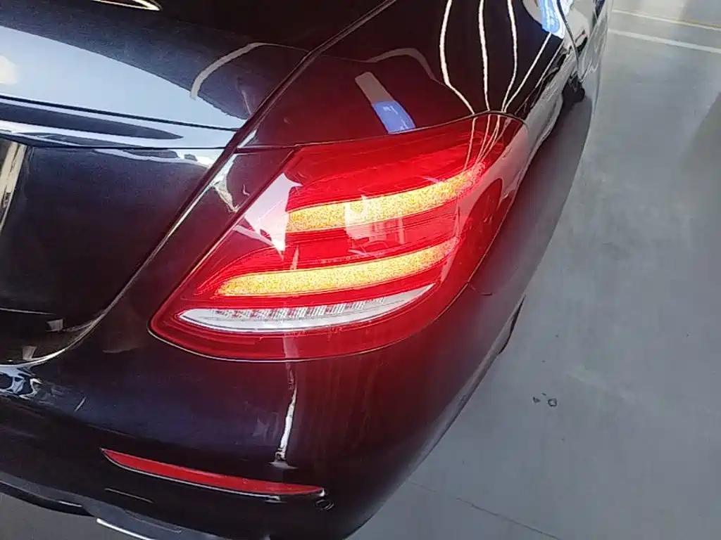 Mercedes-Benz E-Class 2019 — фото 8