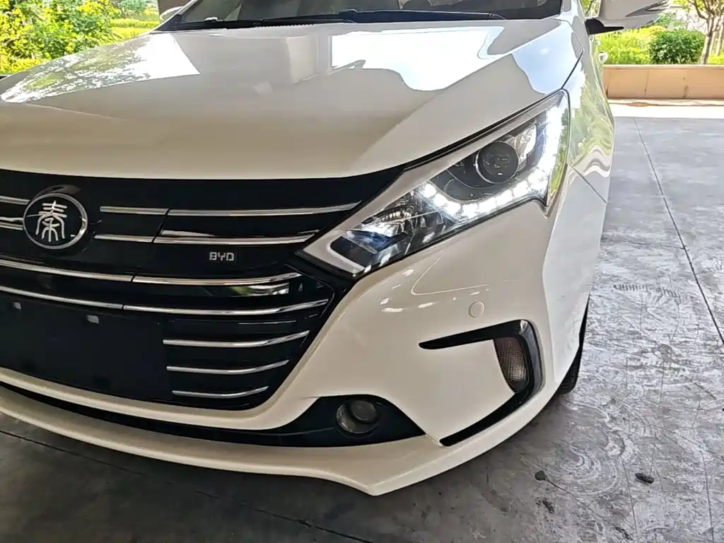 BYD Qin NEV 2019 — фото 24