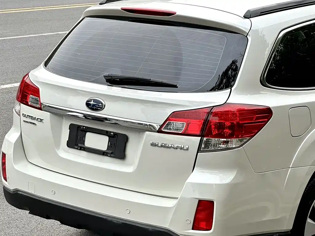 Subaru Outback 2011