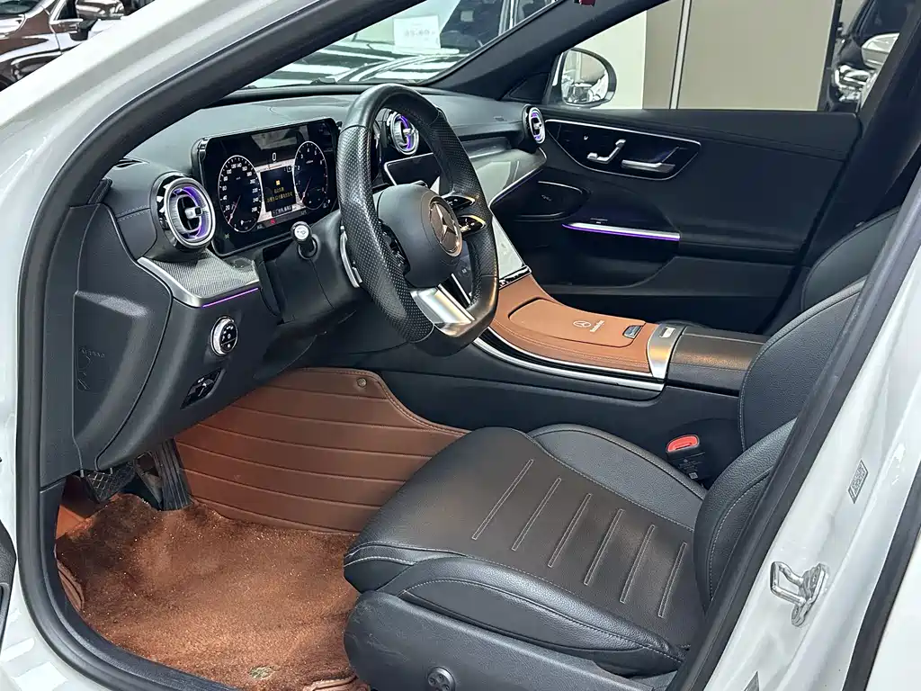 Mercedes-Benz C-Class 2023