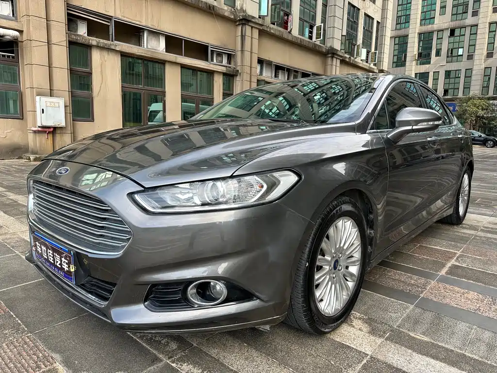 Ford Mondeo 2014 — фото 1