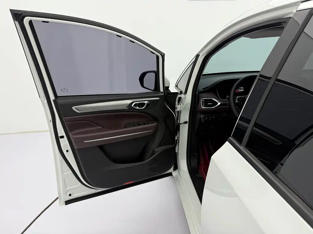 GAC Motor Trumpchi M6 2022 — фото 25