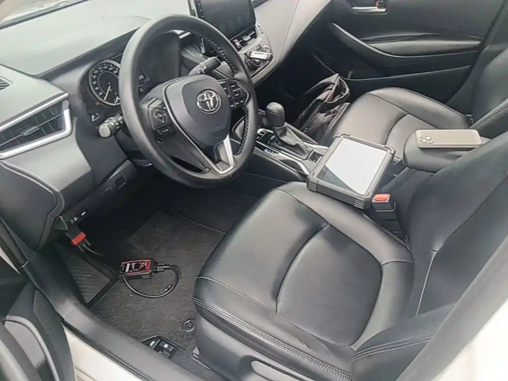 Toyota Corolla 2020 — фото 15
