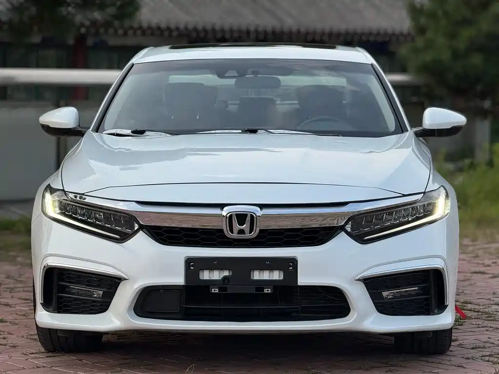 Honda Inspire 2021 — фото 3