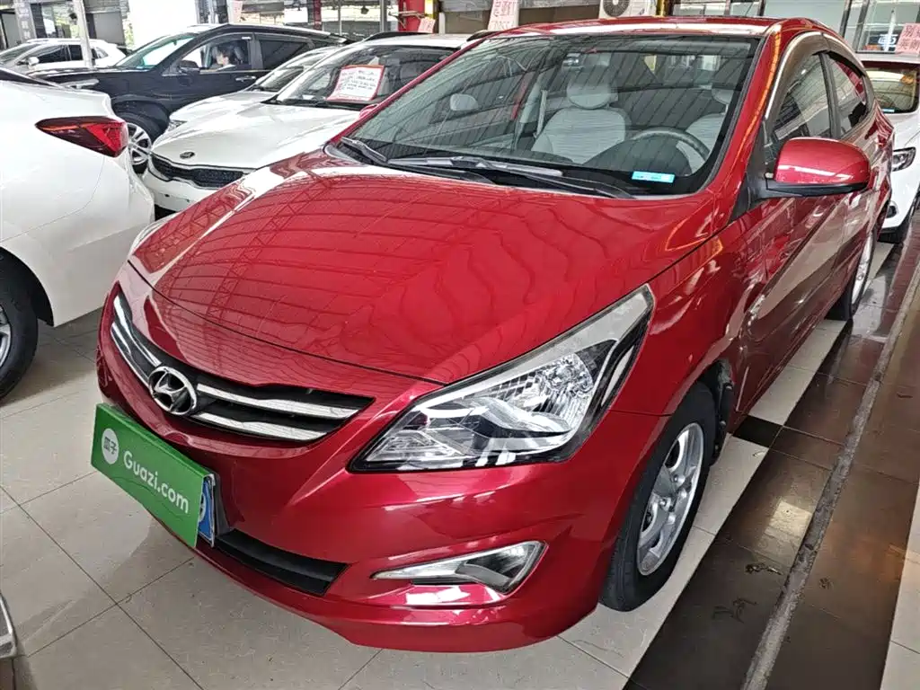 Hyundai Verna 2015