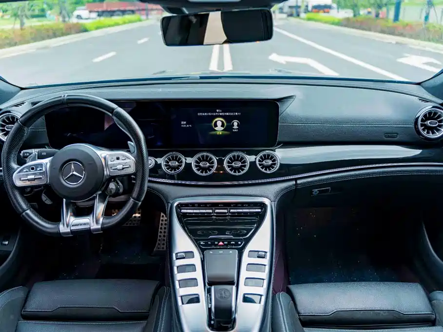 Mercedes-Benz AMG GT 2021 — фото 10
