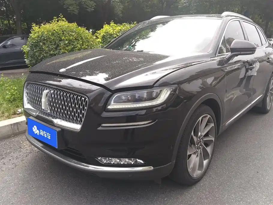 Lincoln Nautilus 2021