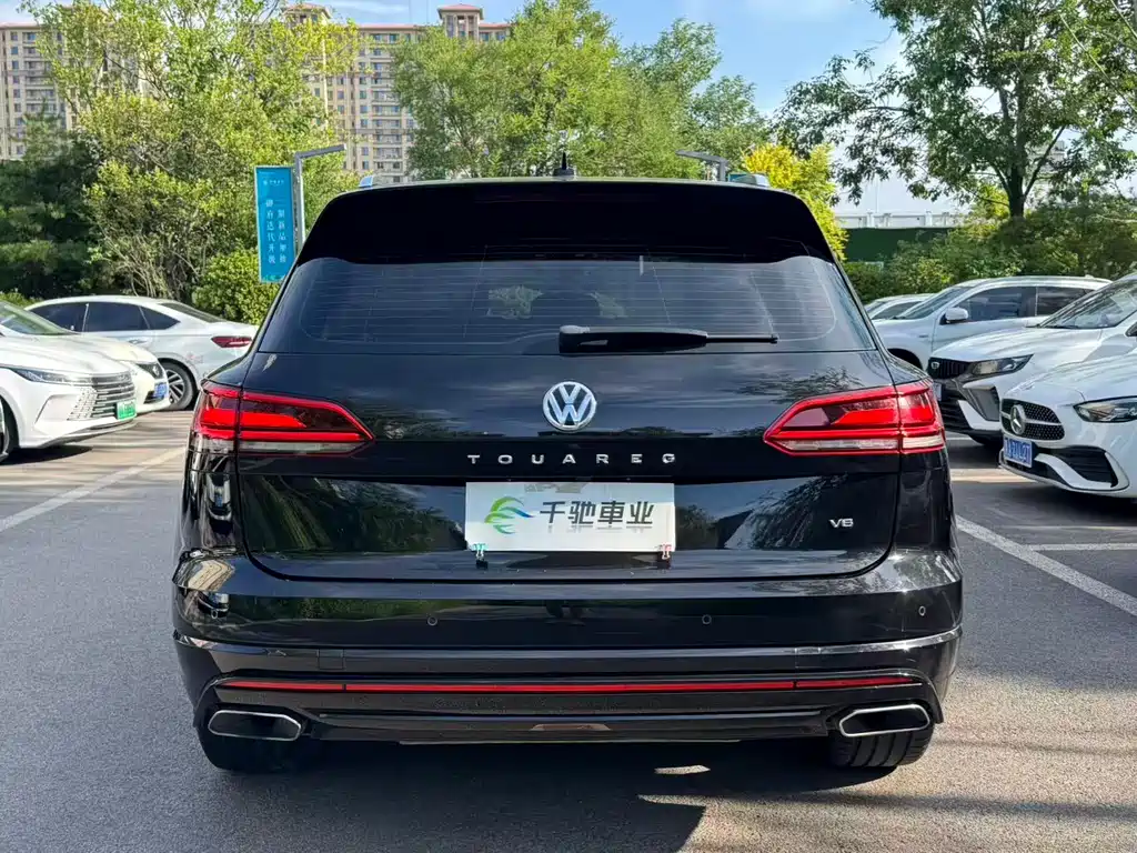 Volkswagen Touareg 2020 — фото 15