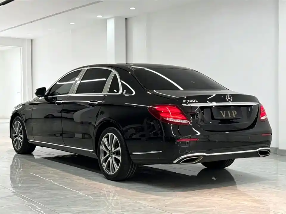 Mercedes-Benz E-Class 2018 — фото 8