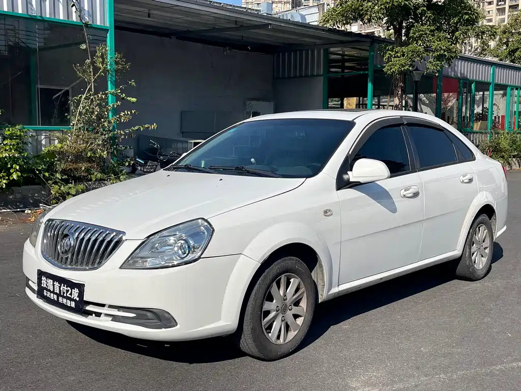 Buick Excelle 2015 — фото 1