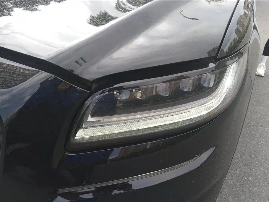Lincoln Nautilus 2021