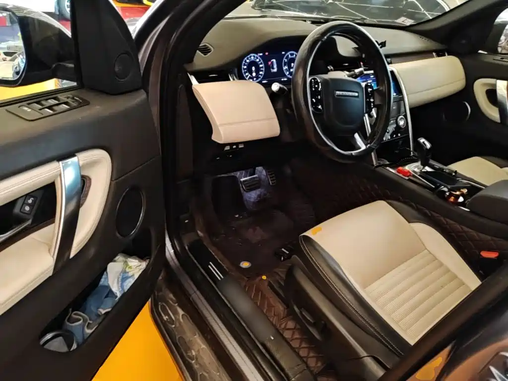 Land Rover Discovery Sport 2020 — фото 16