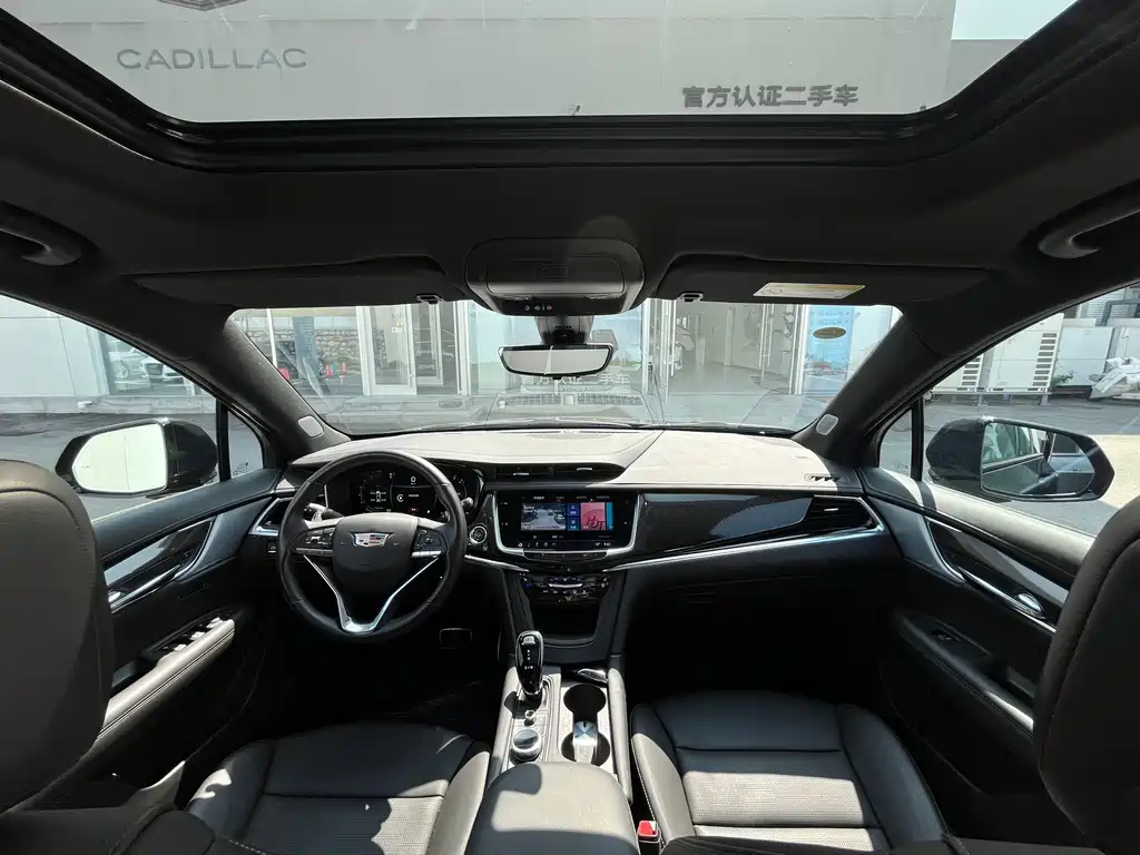 Cadillac XT6 2024 — фото 20