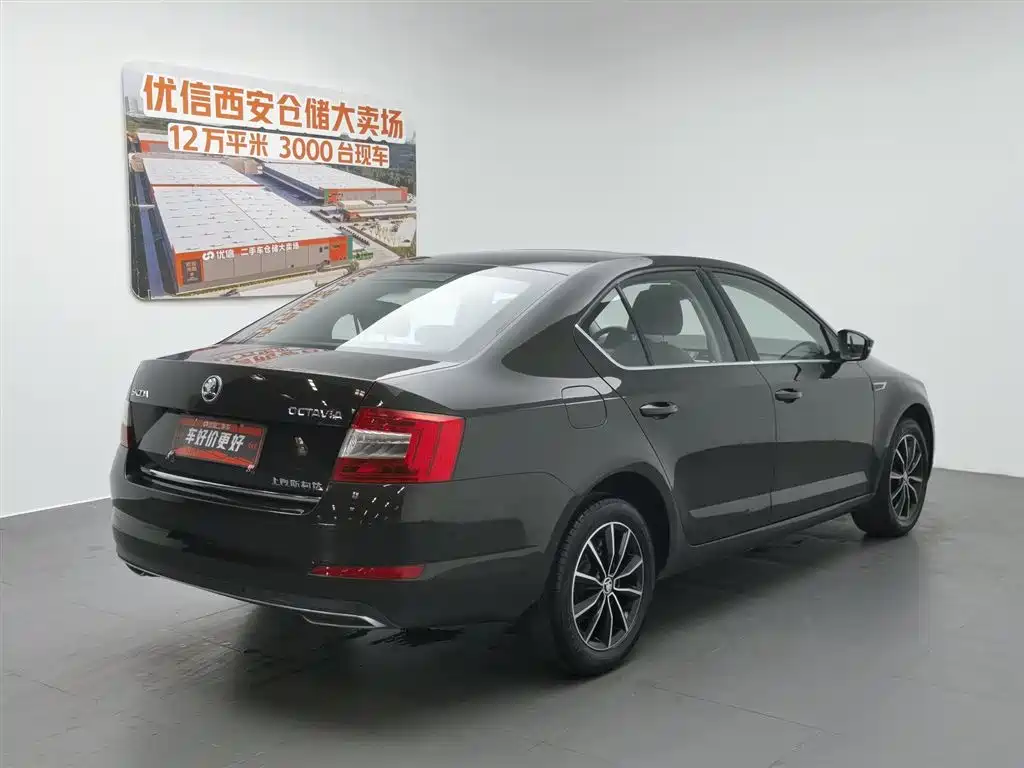 Skoda Octavia 2017 — фото 2