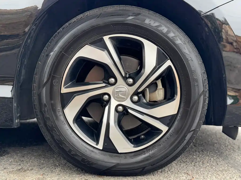 Honda Accord 2017 — фото 17