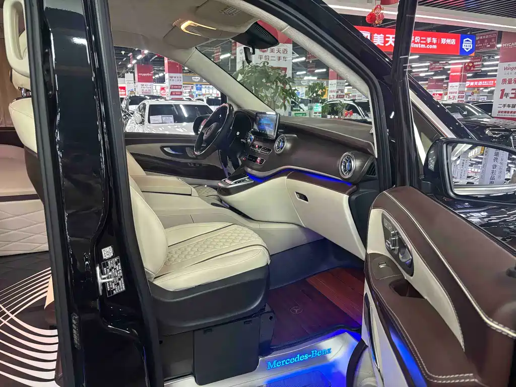 Mercedes-Benz Vito 2023 — фото 4