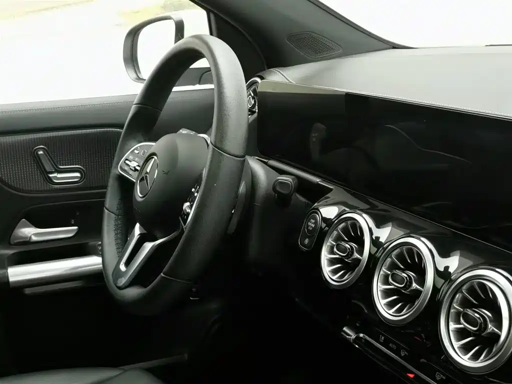 Mercedes-Benz GLA 2022 — фото 22