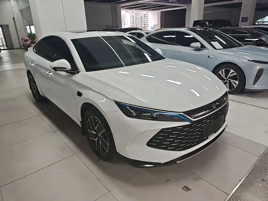 BYD Qin L 2025 — фото 4