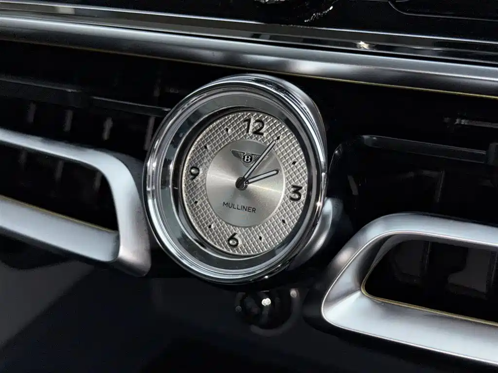 Bentley Flying Spur PHEV 2025 — фото 31