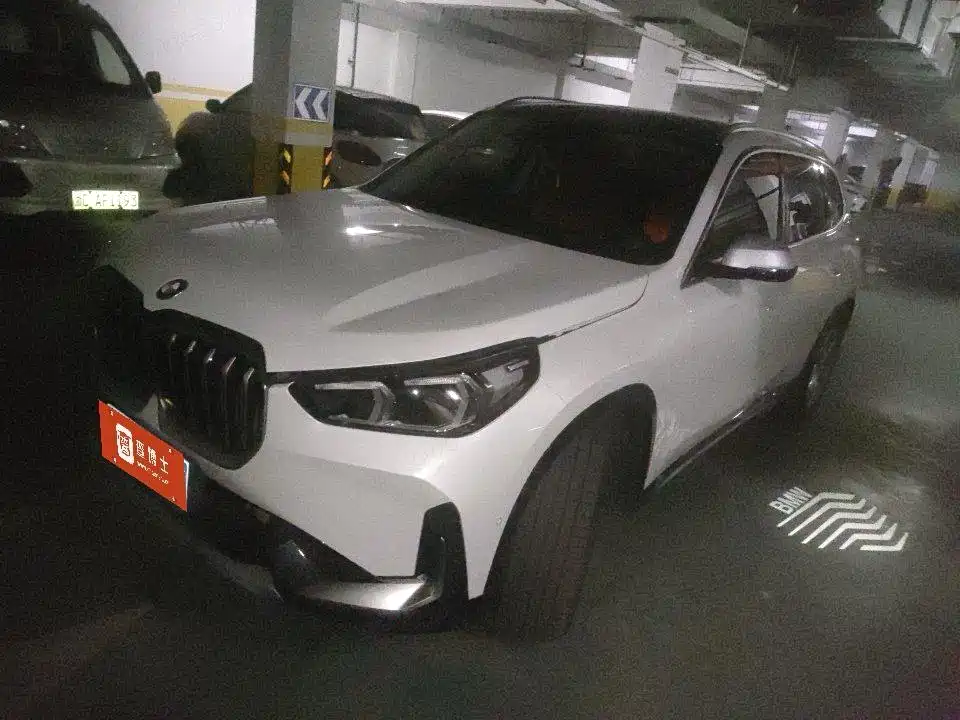 BMW X1 2023 — фото 1