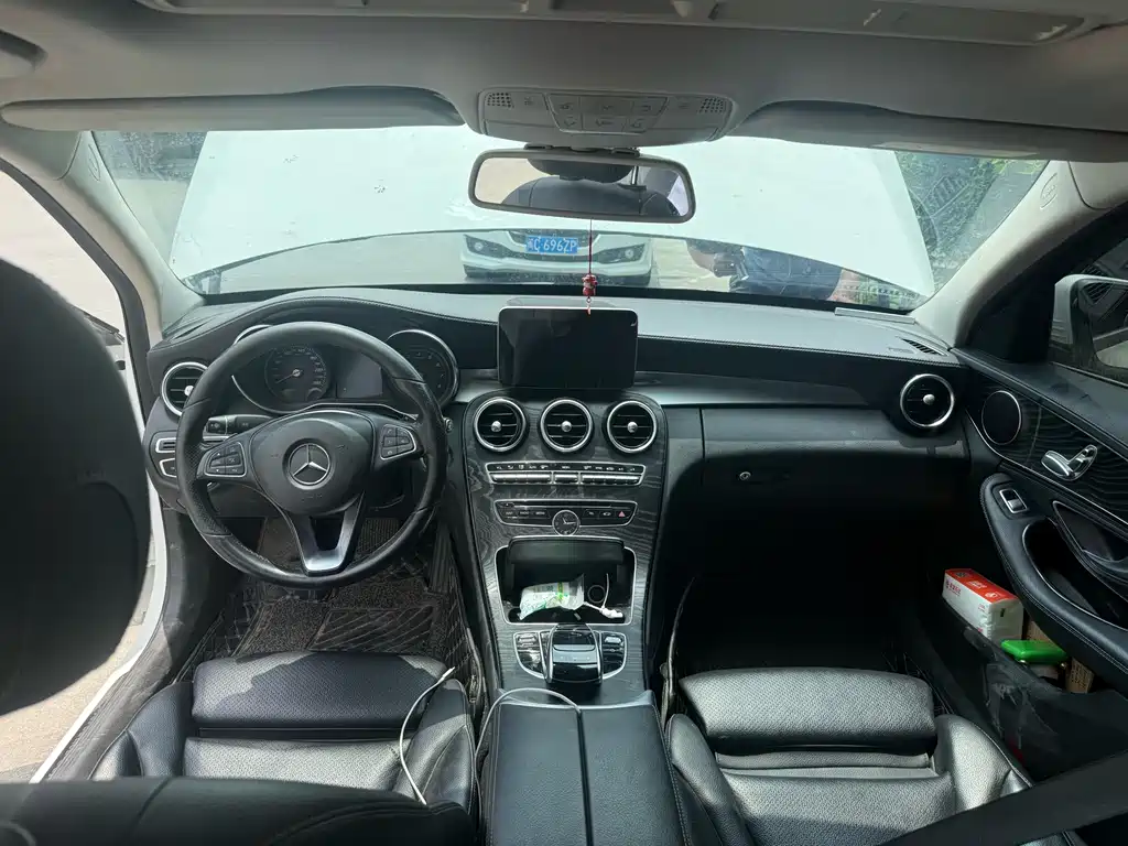 Mercedes-Benz C-Class 2018 — фото 4