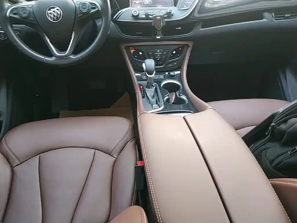 Buick Envision Plus 2018 — фото 14