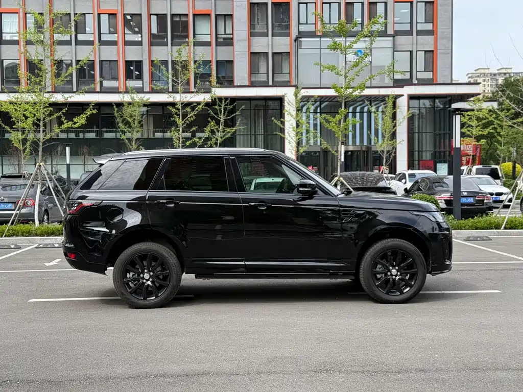 Land Rover Range Rover Sport 2014 — фото 14