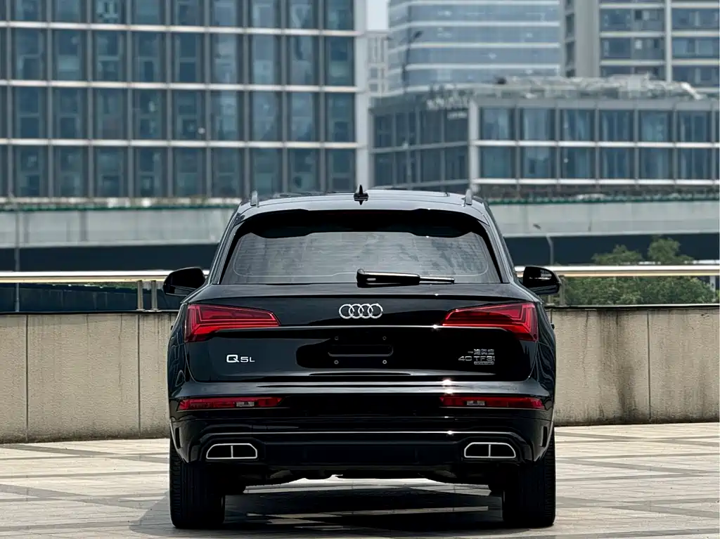 Audi Q5L 2023