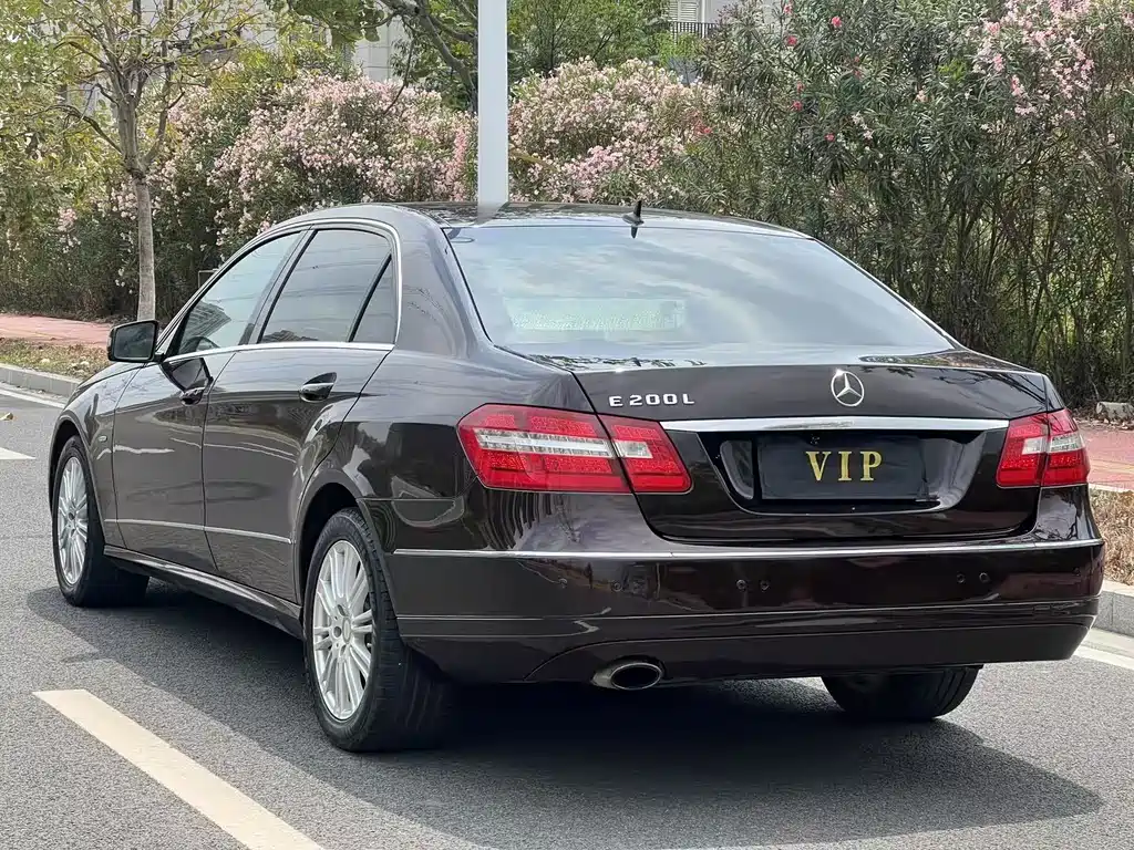Mercedes-Benz E-Class 2012
