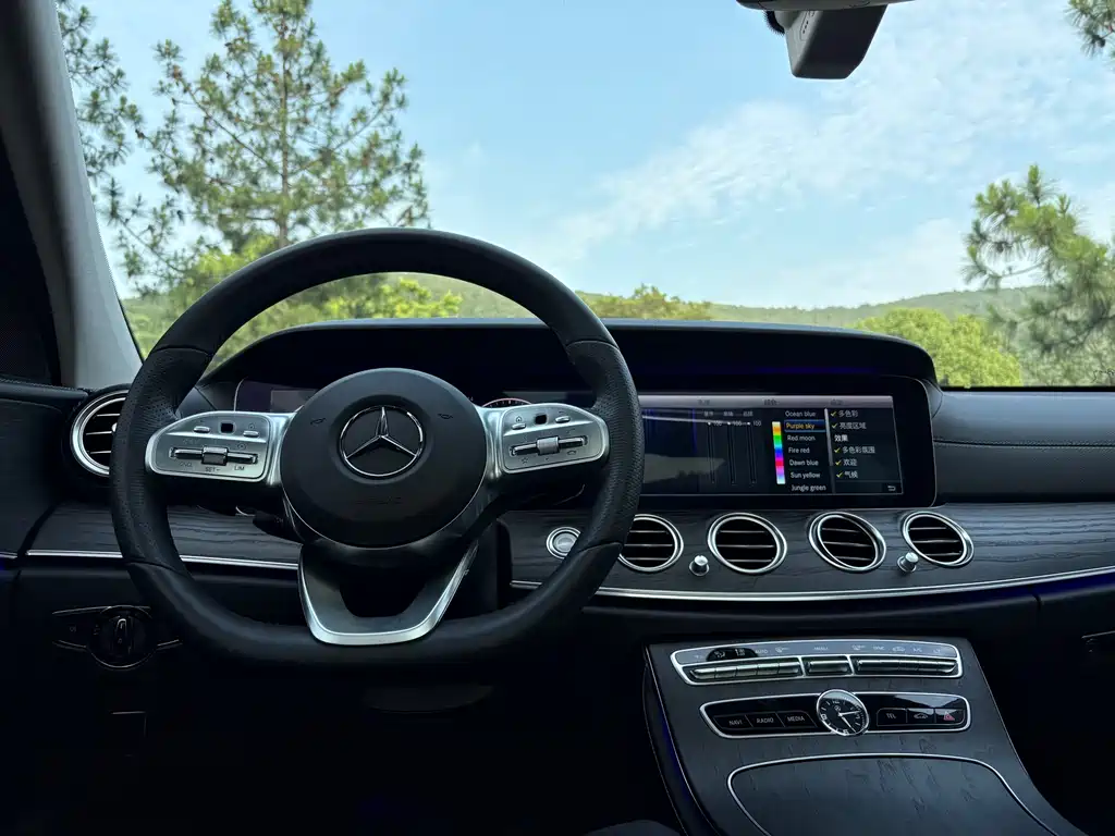 Mercedes-Benz E-Class 2020 — фото 26